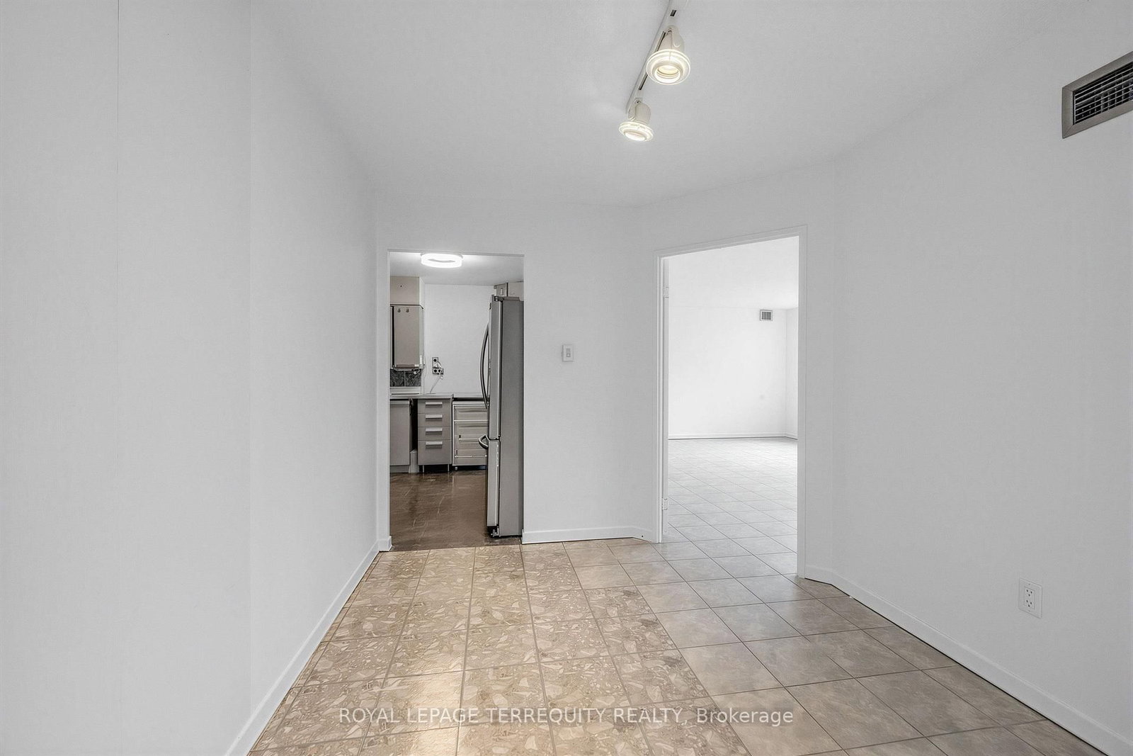 25 Maitland Street • #210 • Toronto, ON photo 17