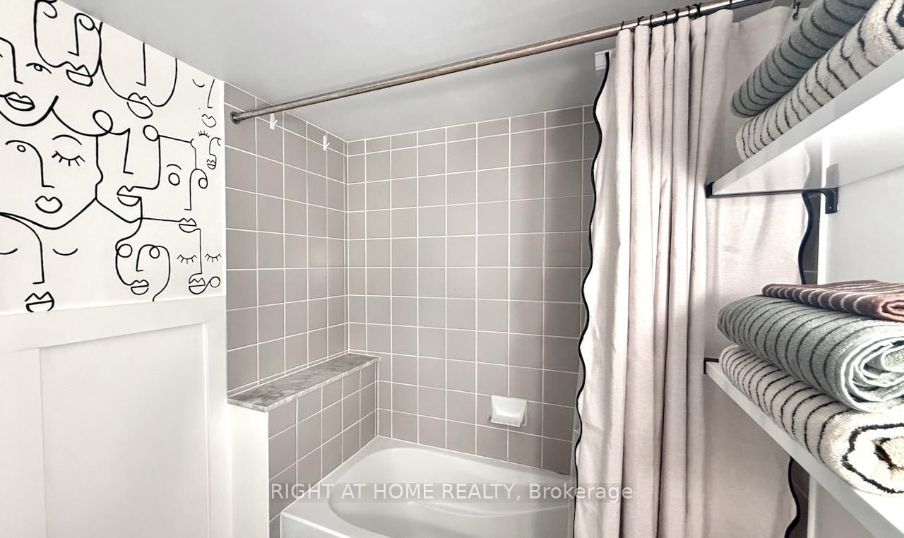209 Fort York Boulevard S • #656 • Toronto, ON photo 20