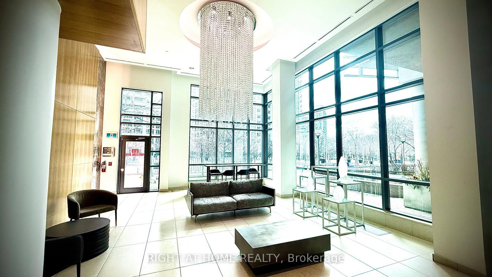 209 Fort York Boulevard S • #656 • Toronto, ON photo 33