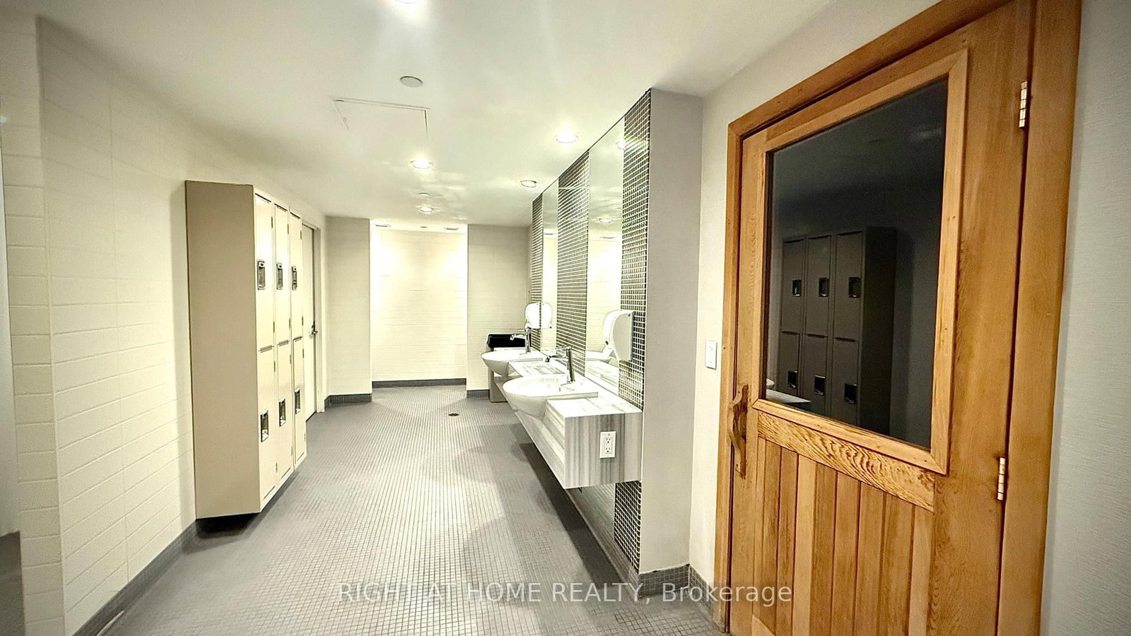 209 Fort York Boulevard S • #656 • Toronto, ON photo 37