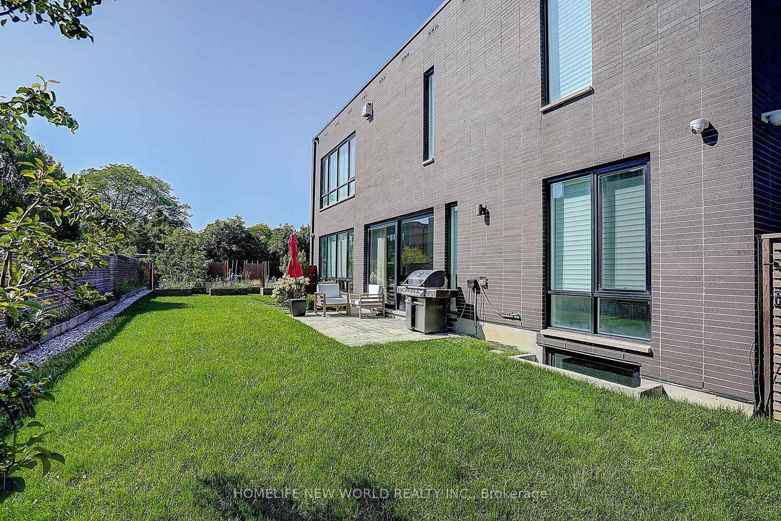 Listing Image 49