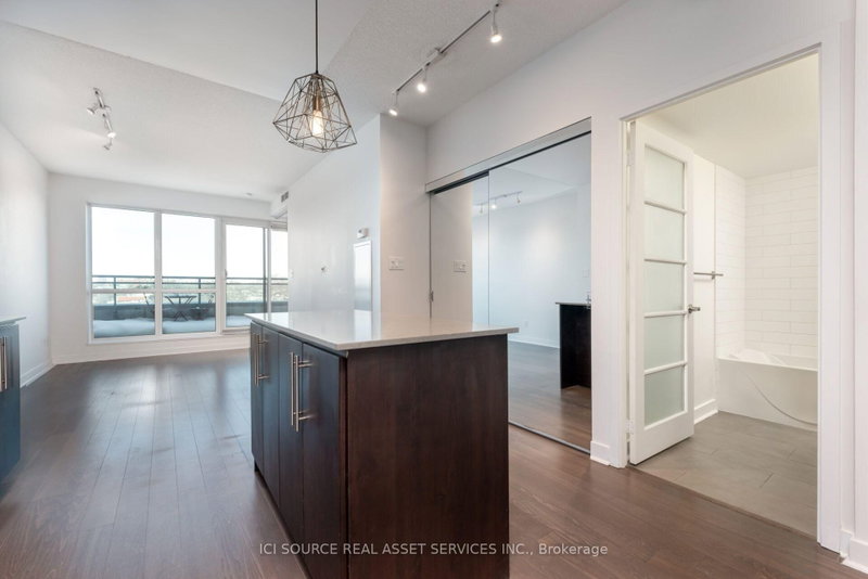509 - 1169 Queen Street W