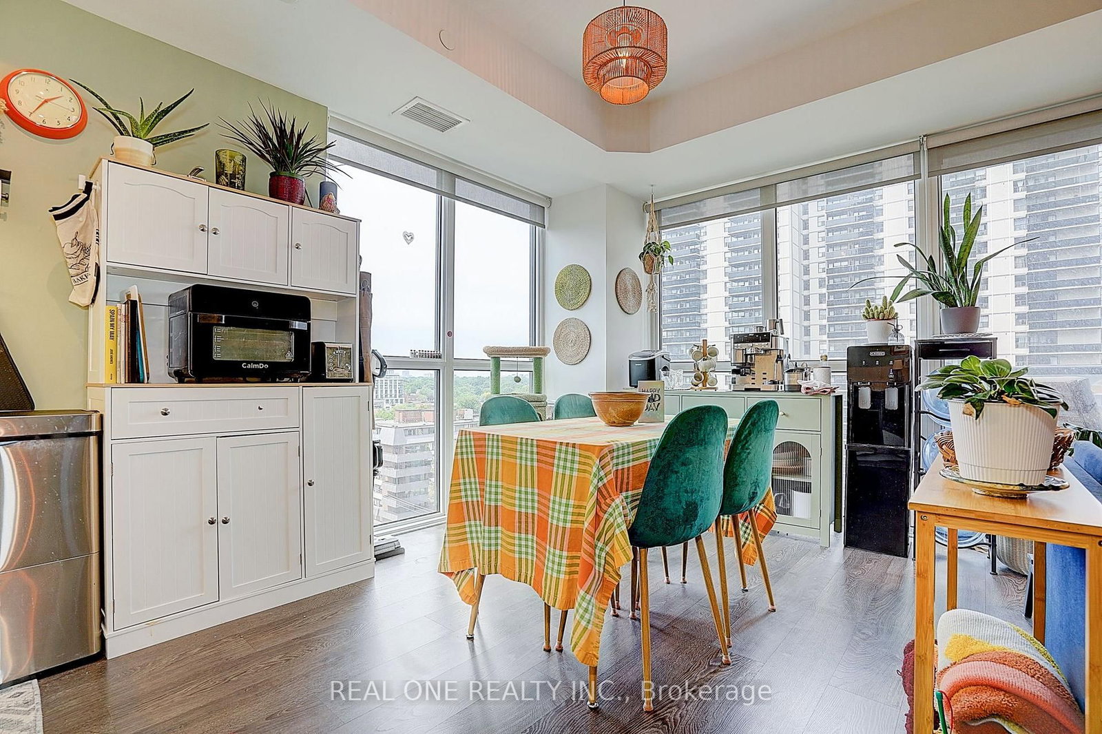 101 Erskine Avenue • #0915 • Toronto, ON photo 21