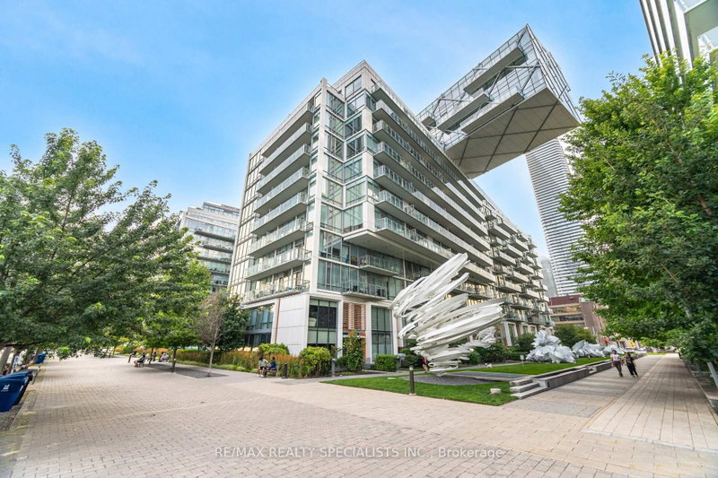 1118 - 29 Queens Quay E