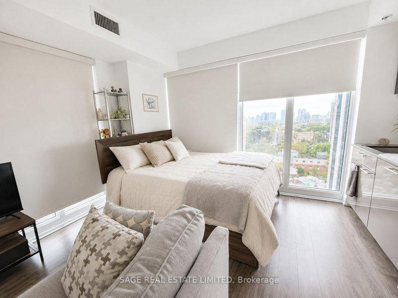 1509 - 251 Jarvis Street