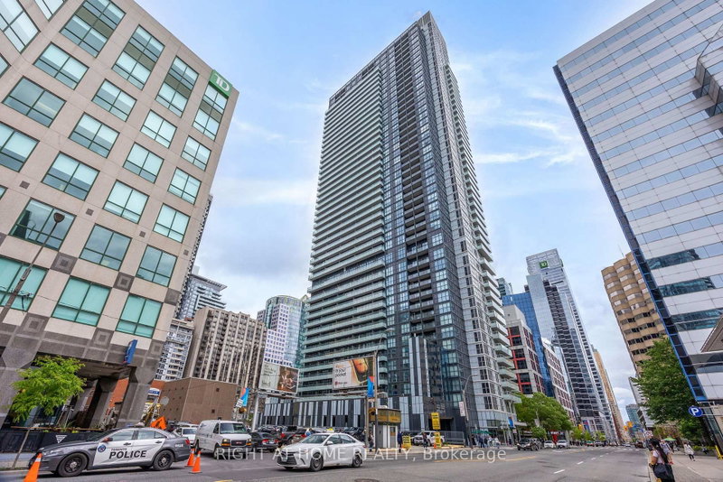 3903 - 300 front Street W