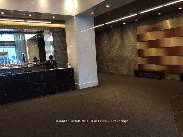 1514 - 210 Simcoe Street