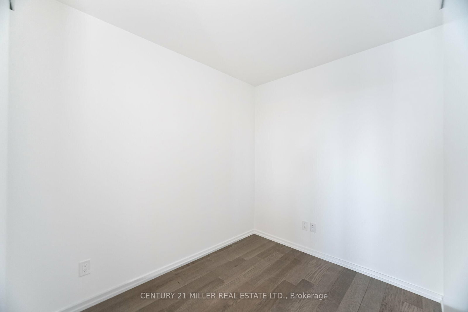Listing Image 30