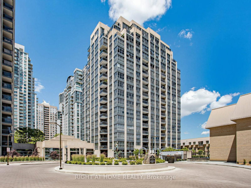 311 - 28 Hollywood Avenue