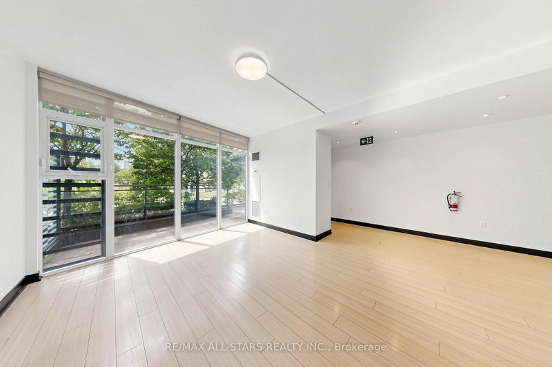 G08 - 110 Fort York Boulevard