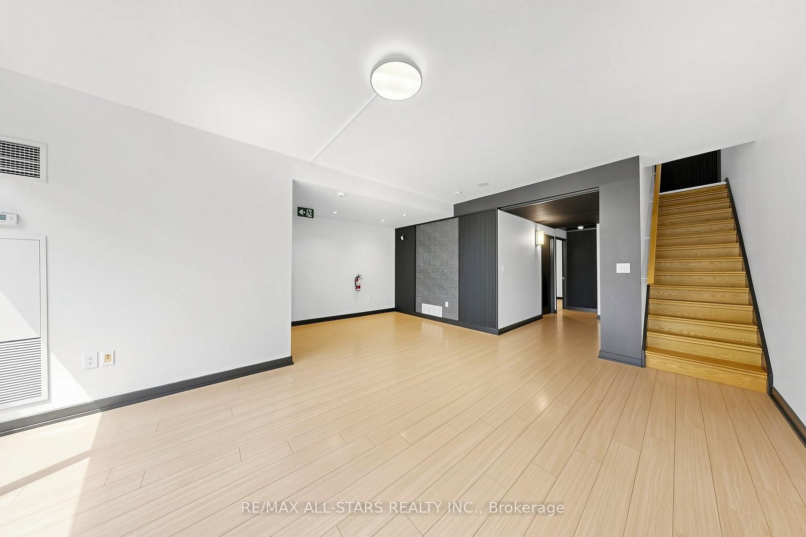 G08 - 110 Fort York Boulevard, Toronto 5