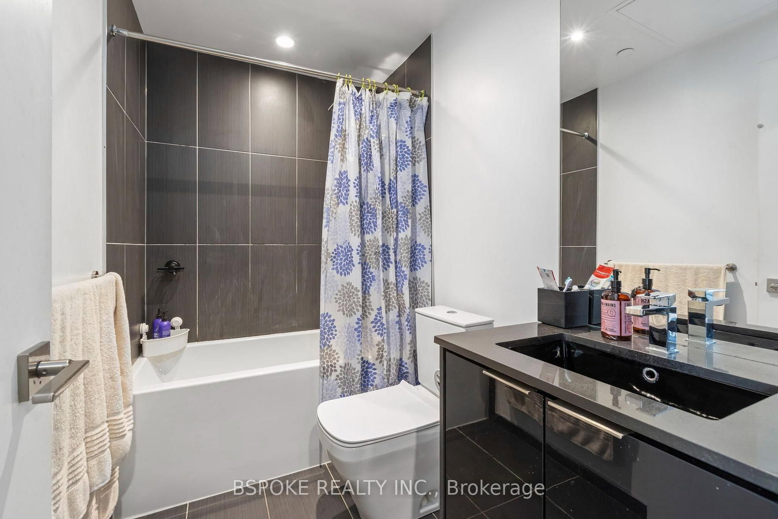 70 Temperance Street • #4207 • Toronto, ON photo 18