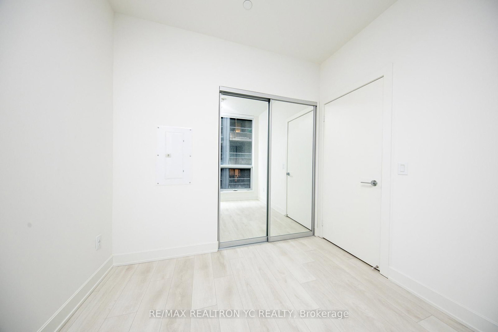 Condo for lease at 501-15 Mercer Street, Toronto, Ontario, M5V 1H2 - Waterfront Communities C1 - MLS: C13639712