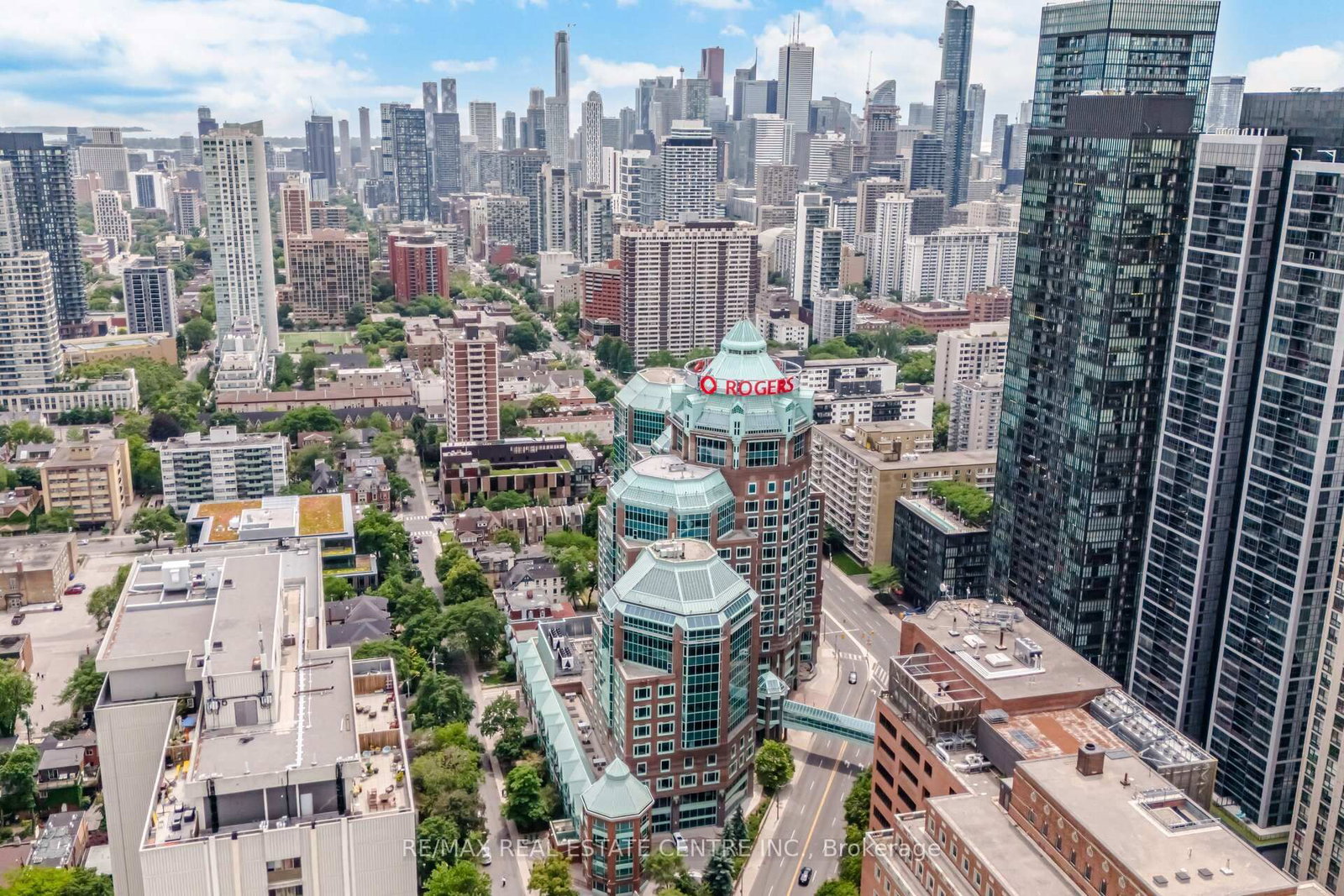Condo for sale at 2503-395 Bloor Street, Toronto, Ontario, M4W 0B4 - North St. James Town - MLS: C13639740