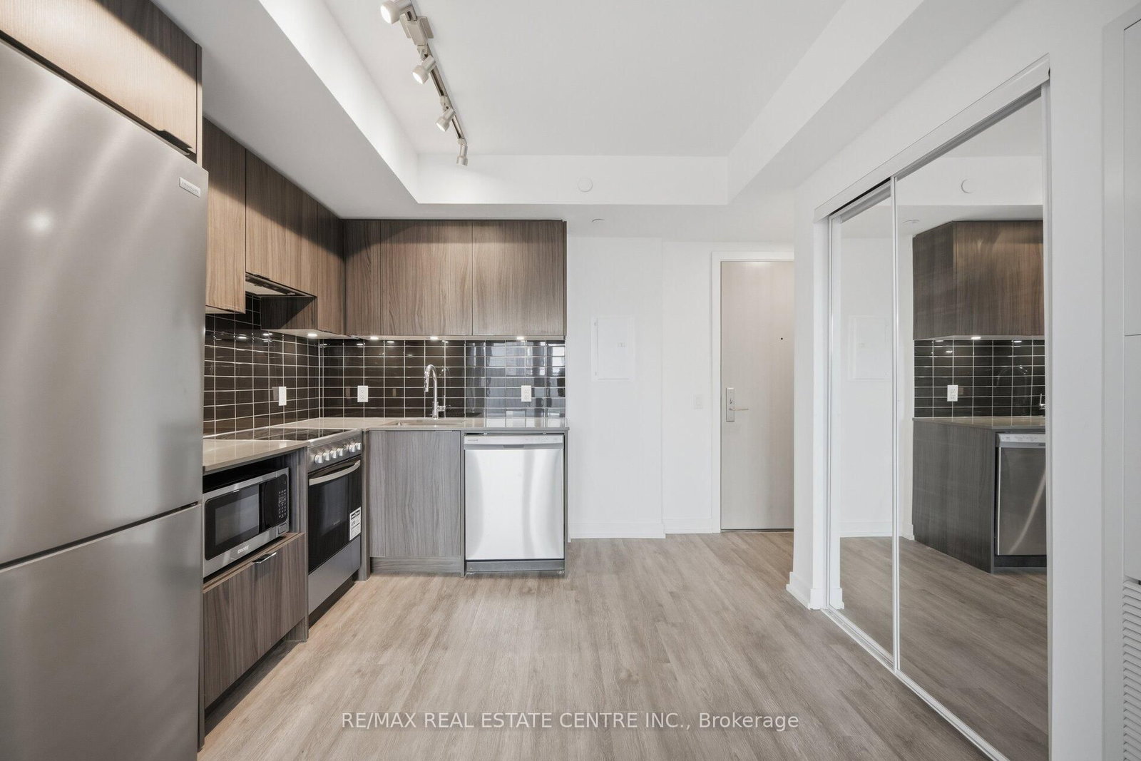 Condo for sale at 2503-395 Bloor Street, Toronto, Ontario, M4W 0B4 - North St. James Town - MLS: C13639740
