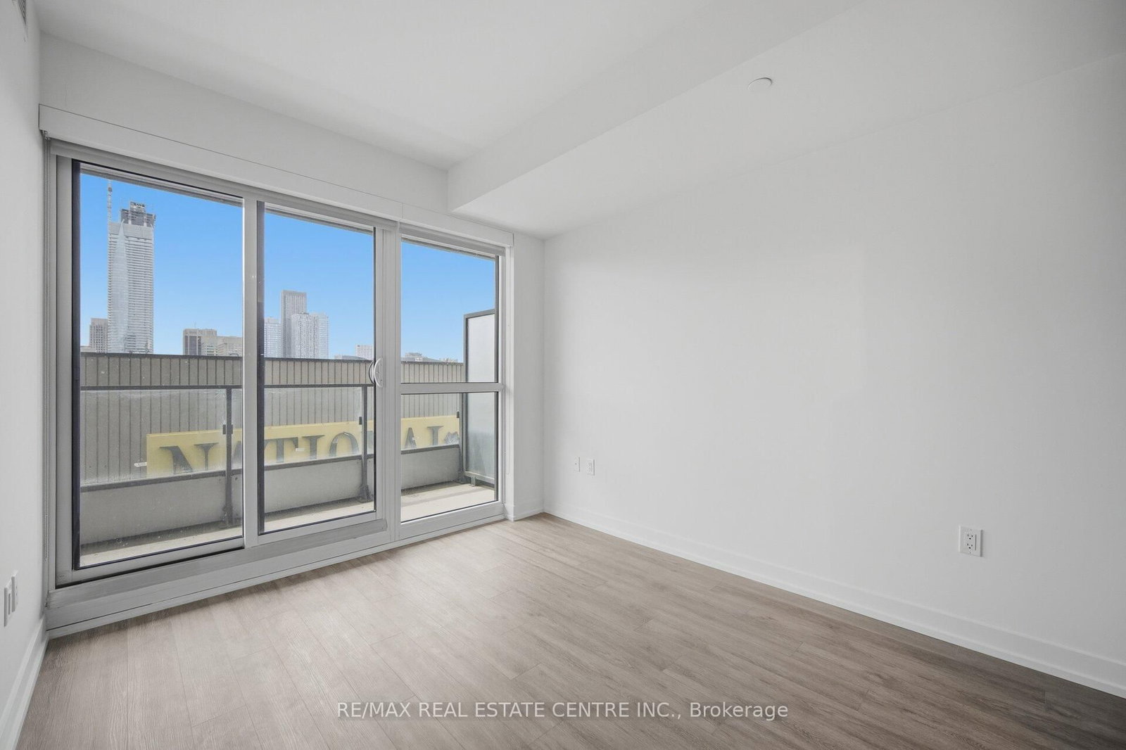 Condo for sale at 2503-395 Bloor Street, Toronto, Ontario, M4W 0B4 - North St. James Town - MLS: C13639740