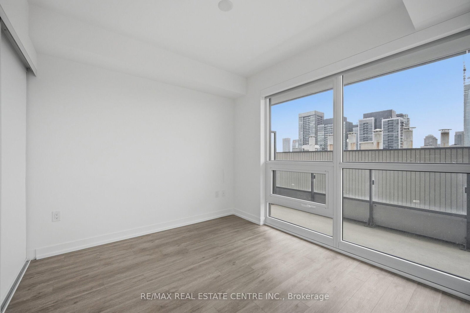 Condo for sale at 2503-395 Bloor Street, Toronto, Ontario, M4W 0B4 - North St. James Town - MLS: C13639740