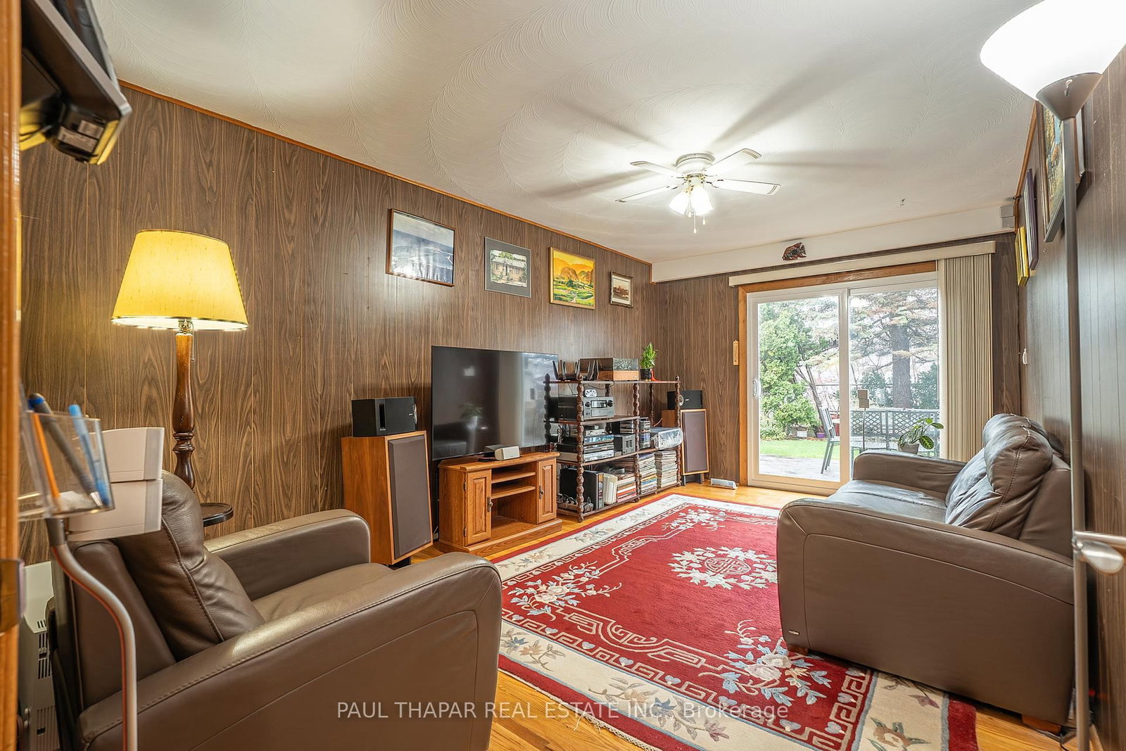 10 Castlebury Crescent • Toronto, ON photo 24