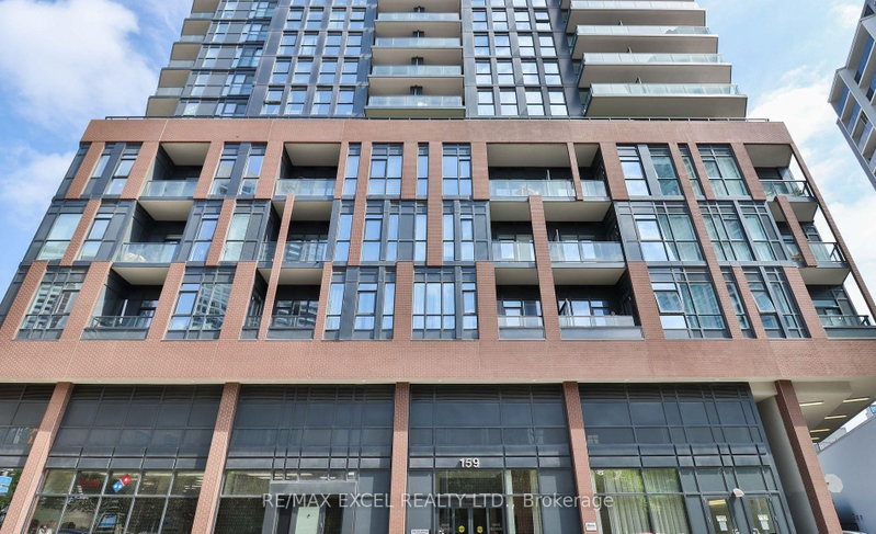 406 - 159 Wellesley Street E