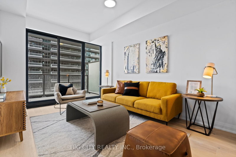 908 - 33 Frederick Todd Way