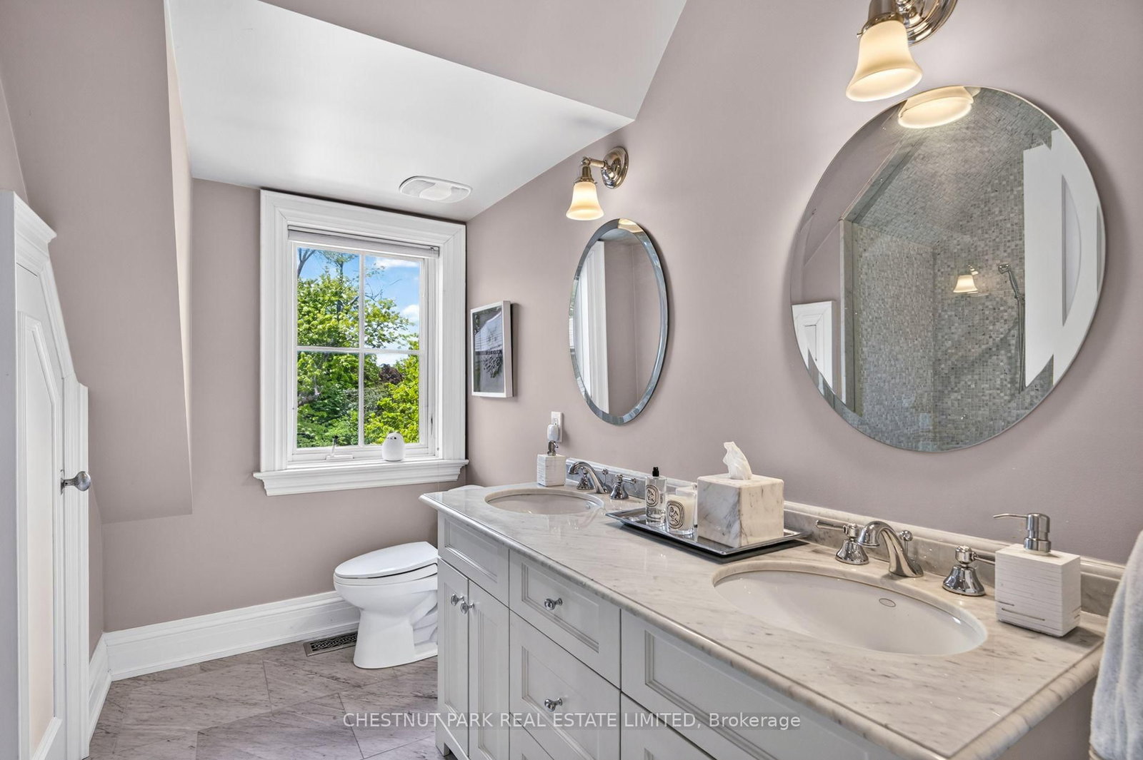 83 Binscarth Road • Toronto, ON photo 27
