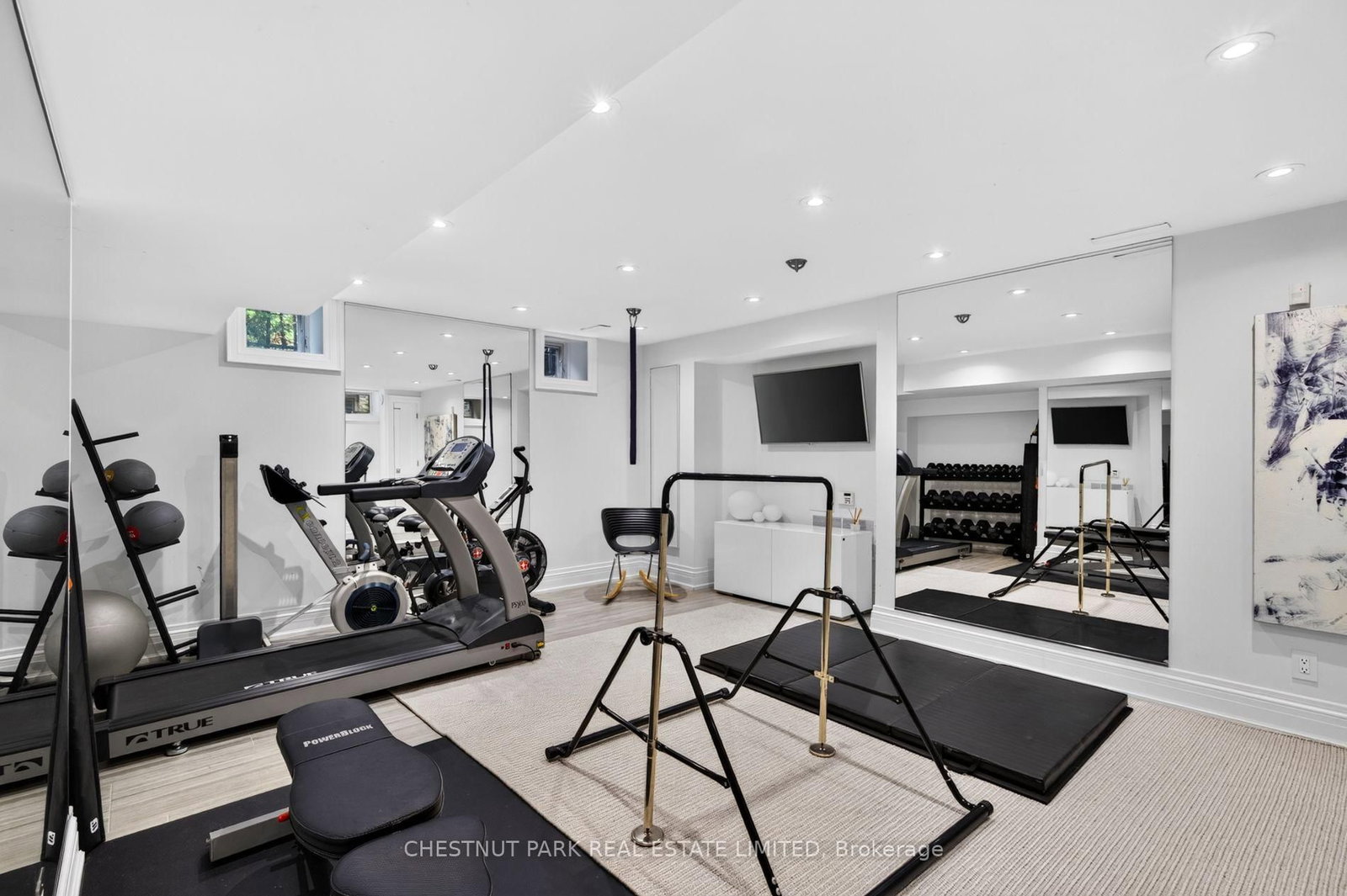 83 Binscarth Road • Toronto, ON photo 34