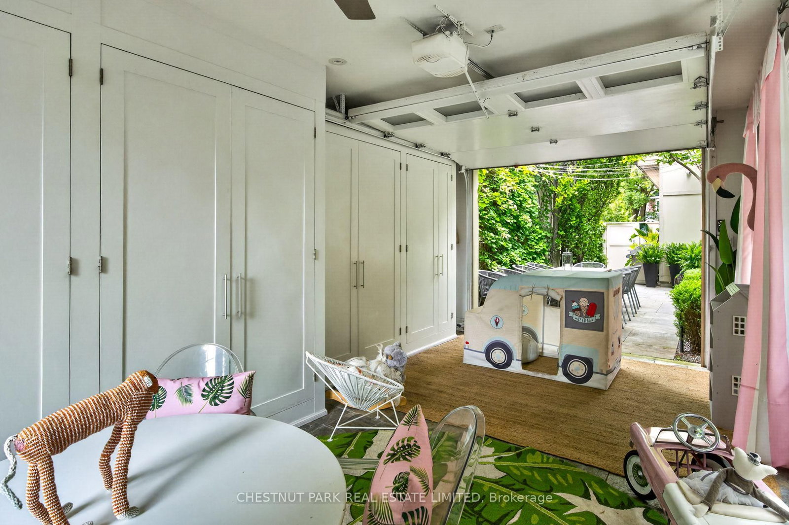 83 Binscarth Road • Toronto, ON photo 41