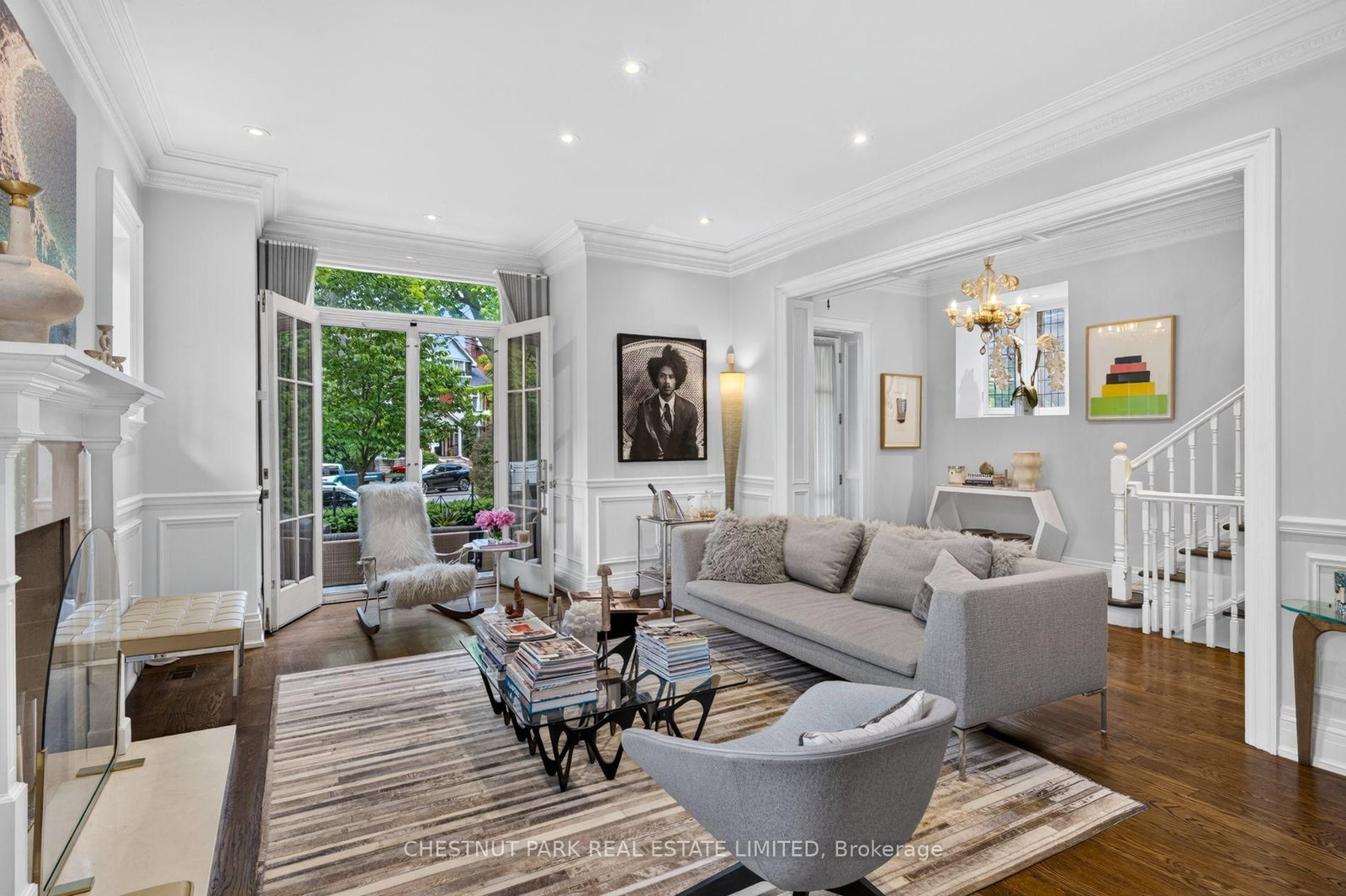 83 Binscarth Road • Toronto, ON photo 9