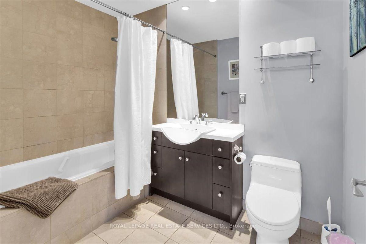 3 Mcalpine Street • #108 • Toronto, ON photo 18