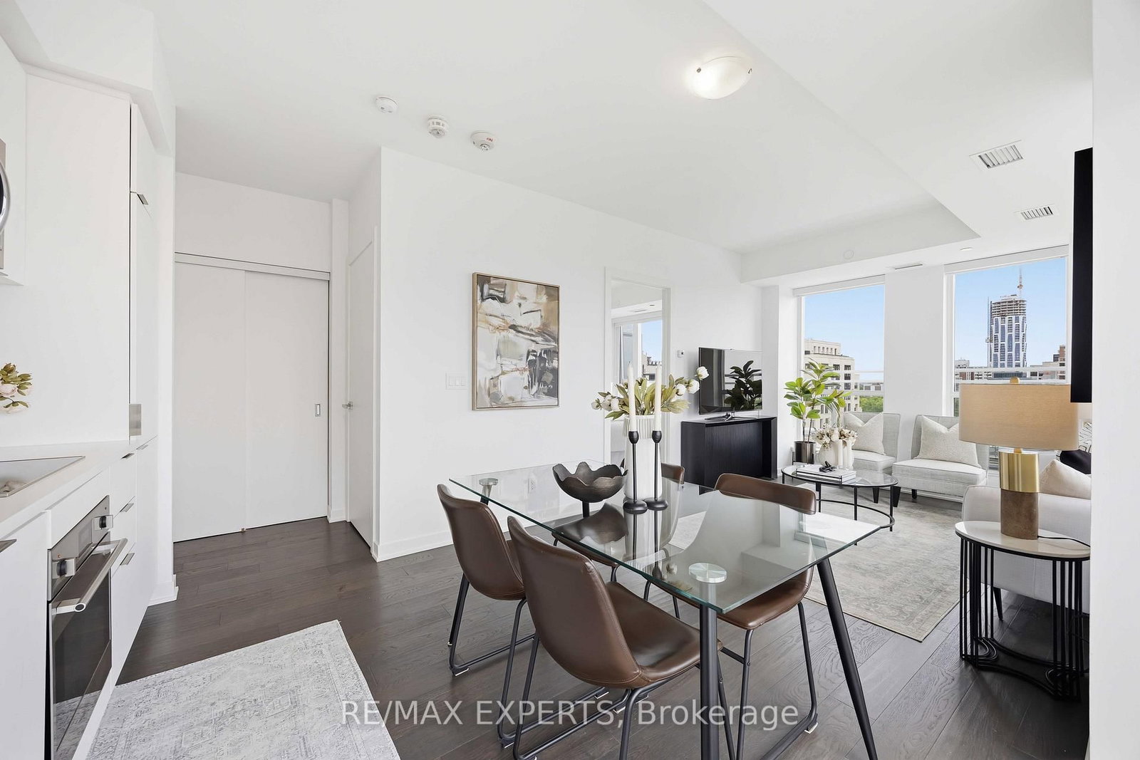 223 St Clair Avenue W • #1007 • Toronto, ON photo 14