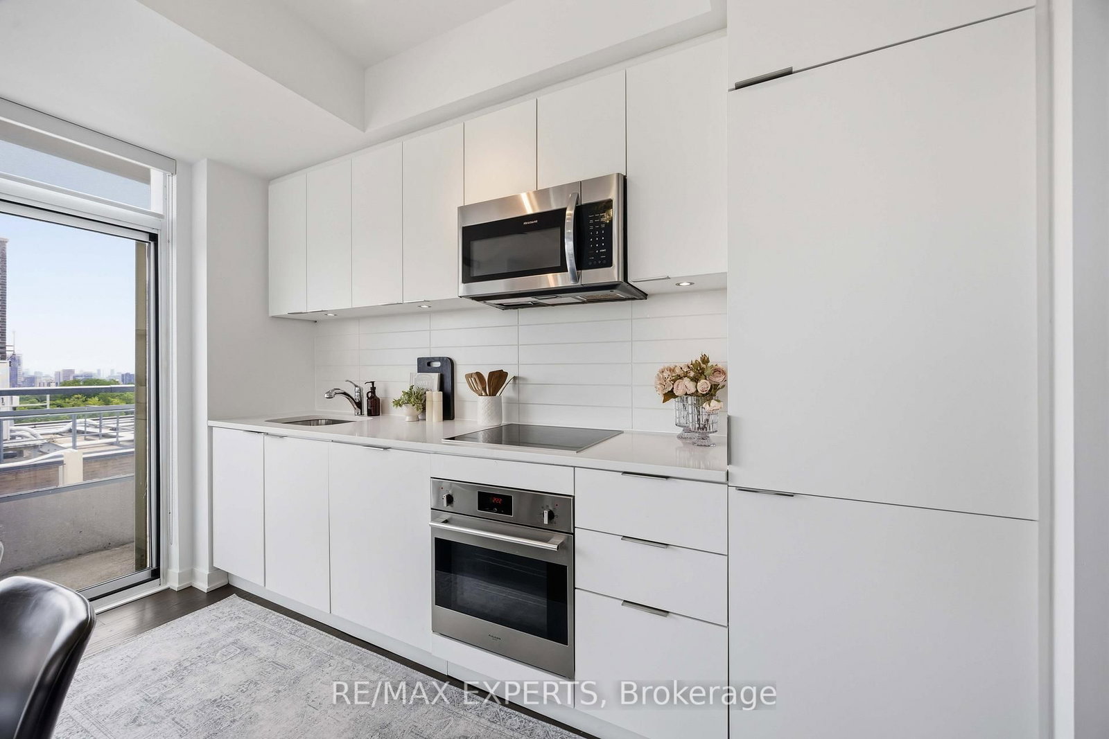 223 St Clair Avenue W • #1007 • Toronto, ON photo 16