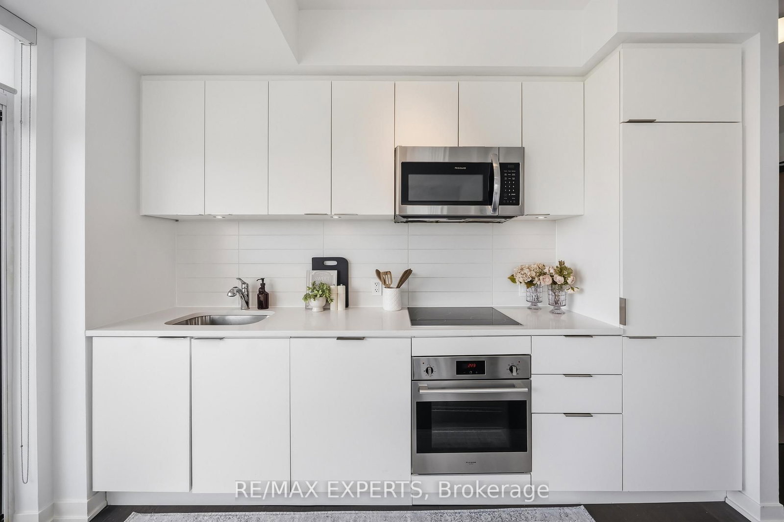 223 St Clair Avenue W • #1007 • Toronto, ON photo 17