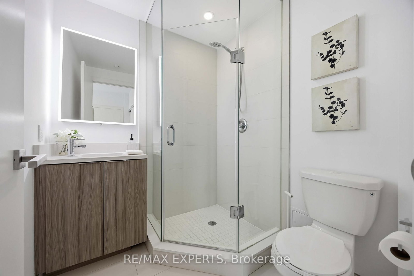 223 St Clair Avenue W • #1007 • Toronto, ON photo 23