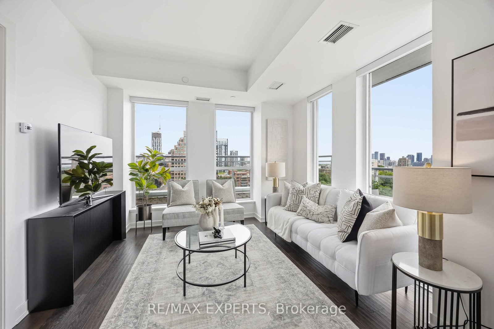 223 St Clair Avenue W • #1007 • Toronto, ON photo 9