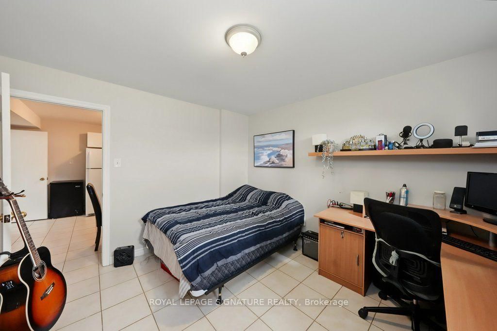 Listing Image 33