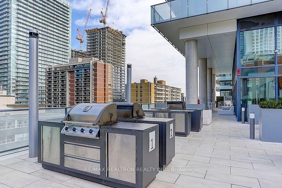 161 Roehampton Avenue • #2708 • Toronto, ON photo 17