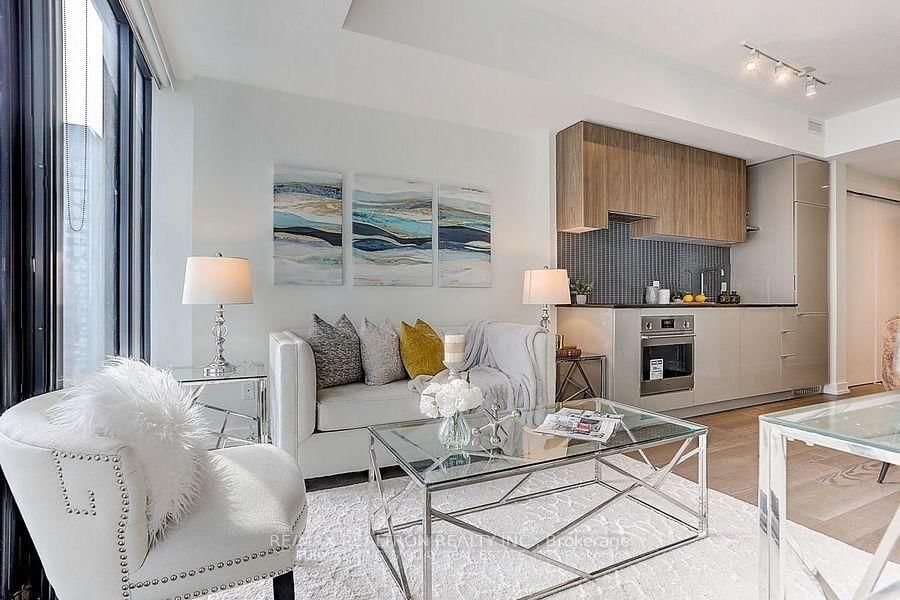 161 Roehampton Avenue • #2708 • Toronto, ON photo 8