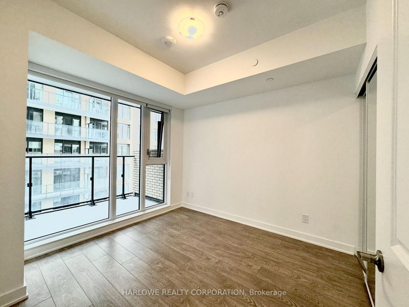 821 - 543 Richmond Street W