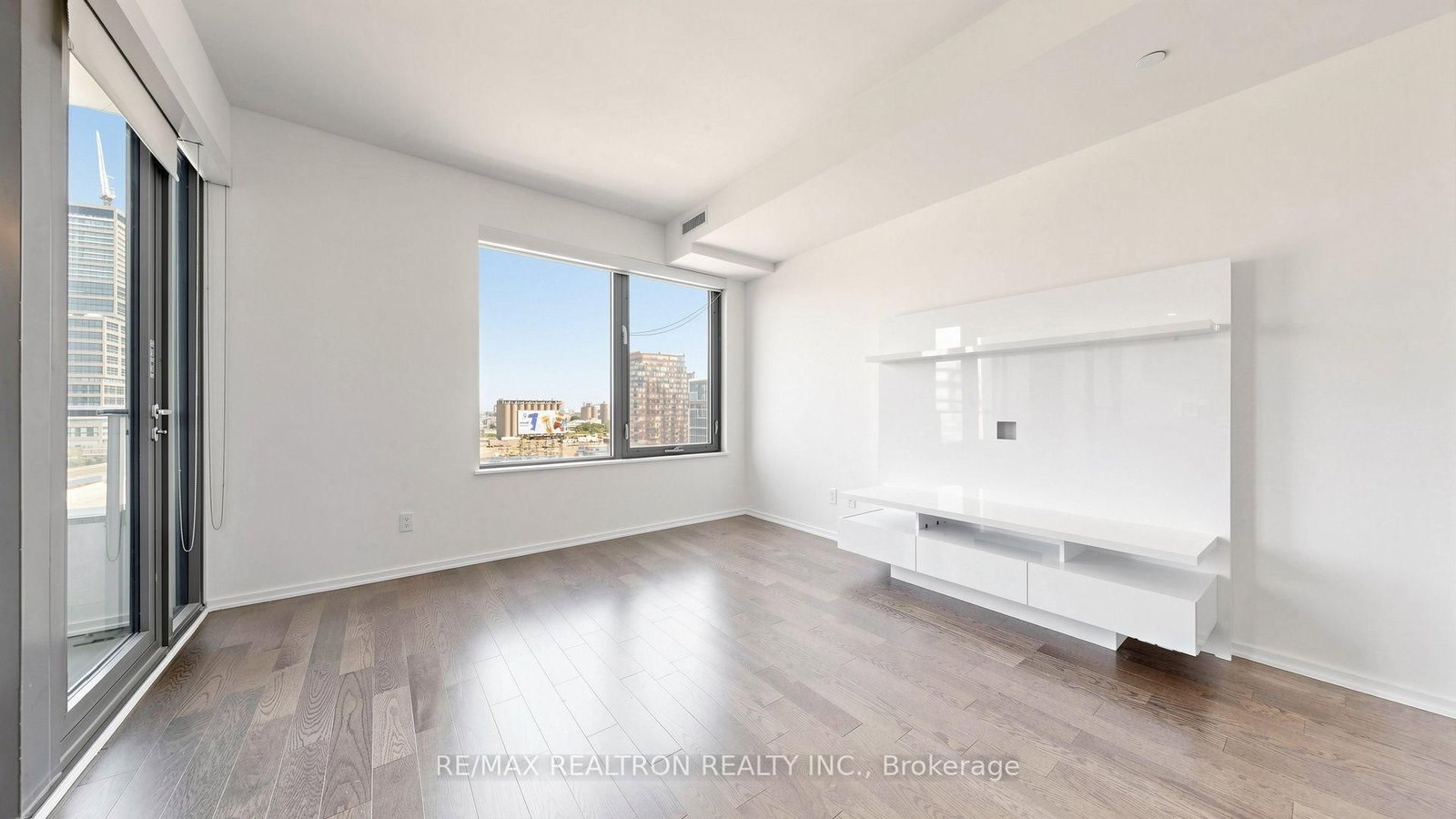 12 Bonnycastle Street • #906 • Toronto, ON photo 12