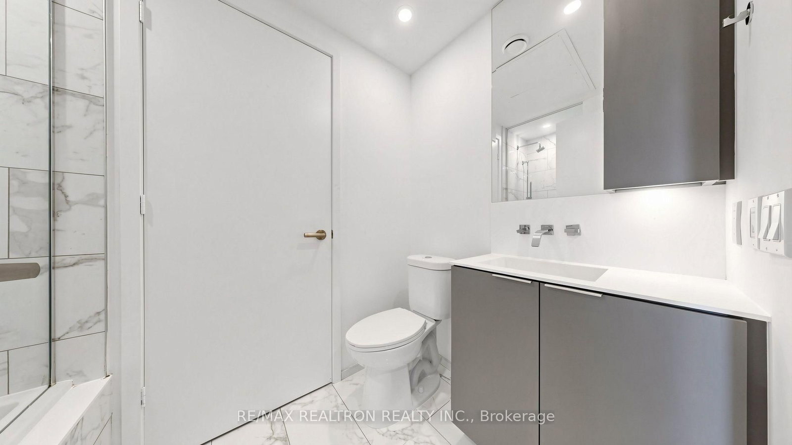 12 Bonnycastle Street • #906 • Toronto, ON photo 23