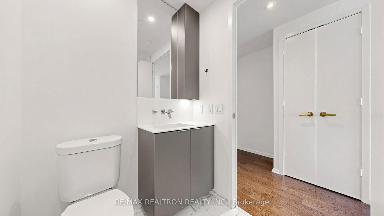 12 Bonnycastle Street • #906 • Toronto, ON photo 24