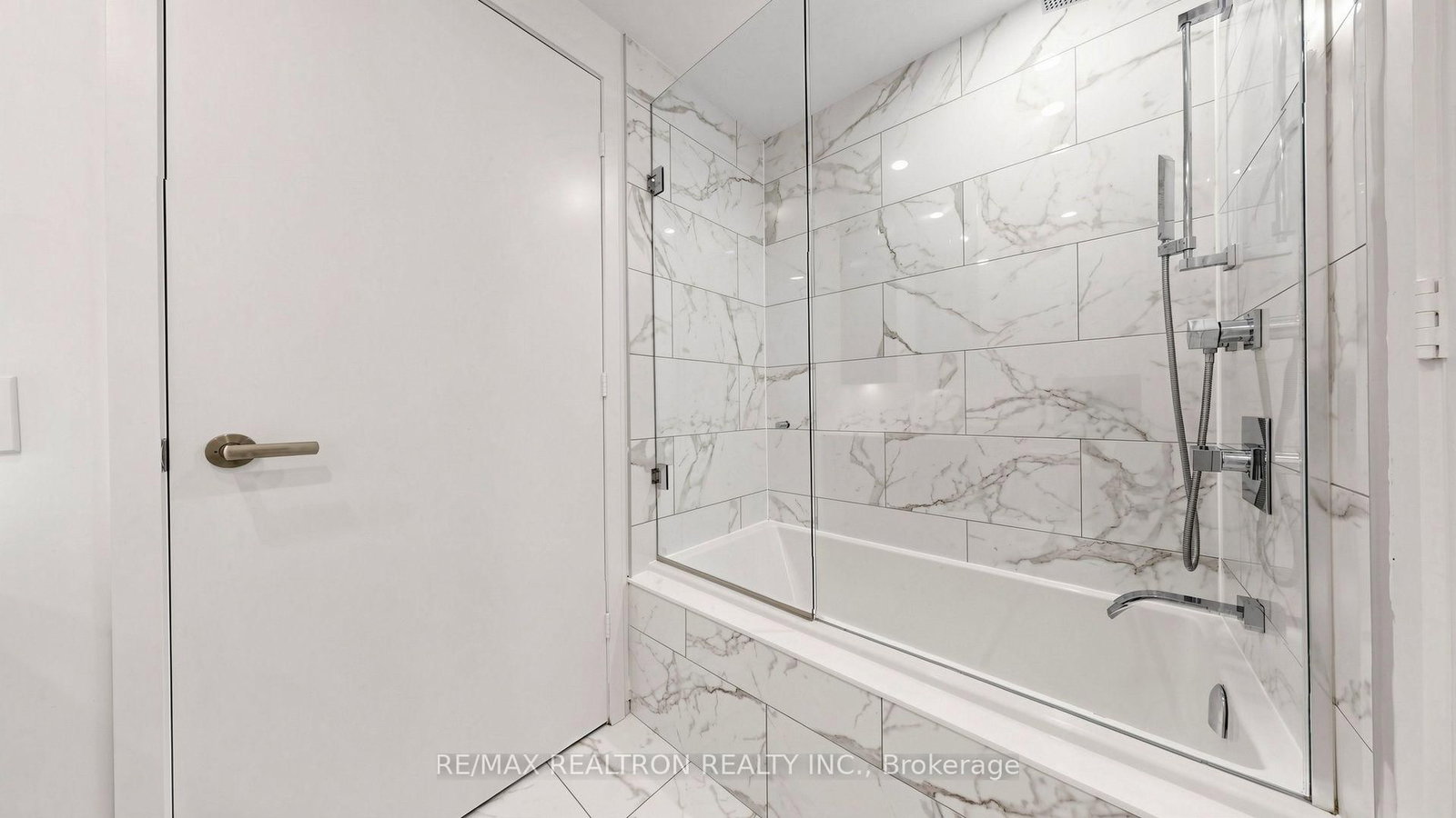 12 Bonnycastle Street • #906 • Toronto, ON photo 27