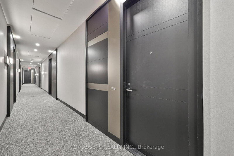 919 - 29 Queens Quay E