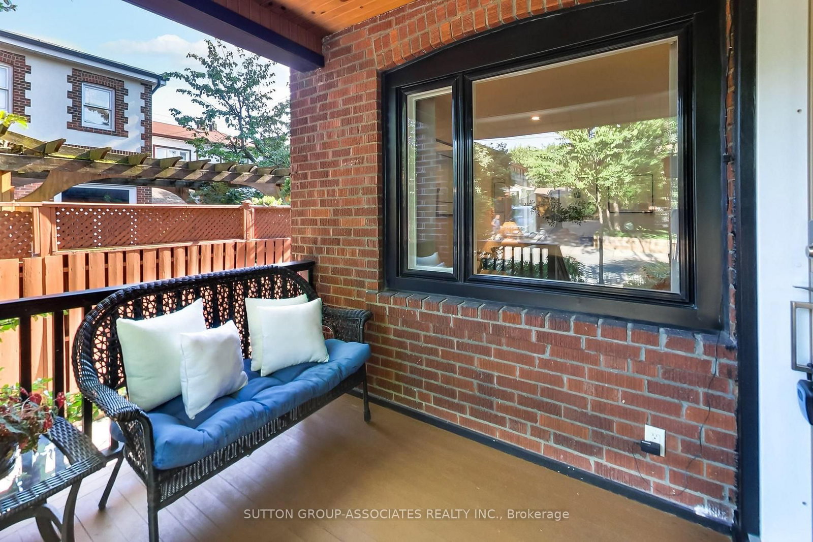 10 Winnett Avenue • Toronto, ON photo 3