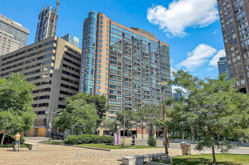 1804 - 1055 Bay Street