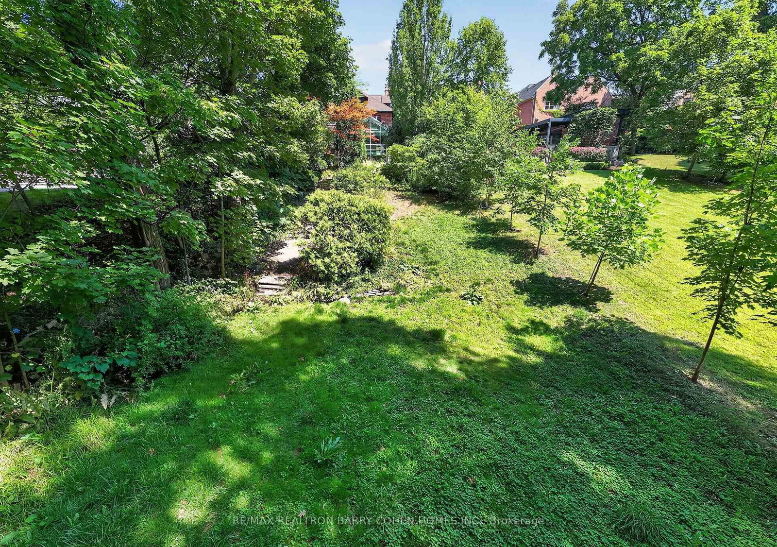 23 South Drive • Toronto, ON photo 38