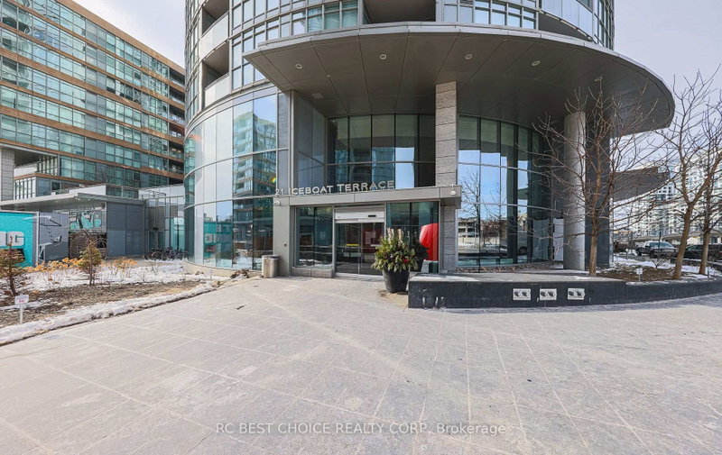 1501 - 21 Iceboat Terrace N