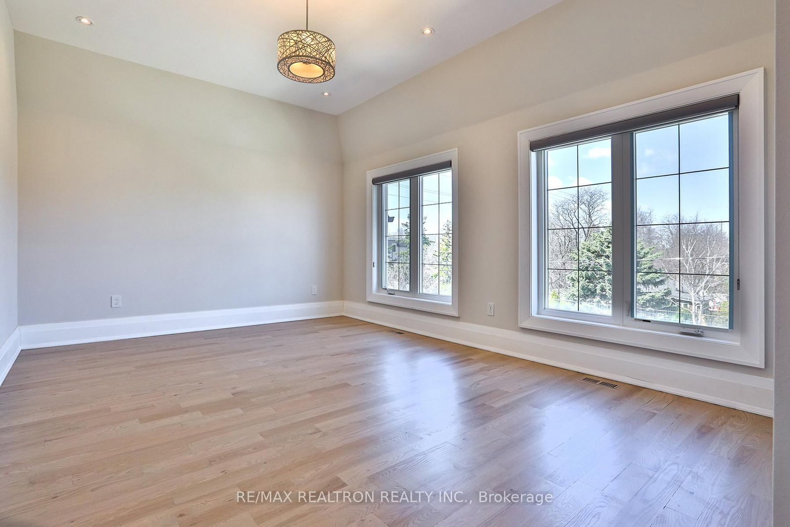 261 Patricia Avenue • Toronto, ON photo 36