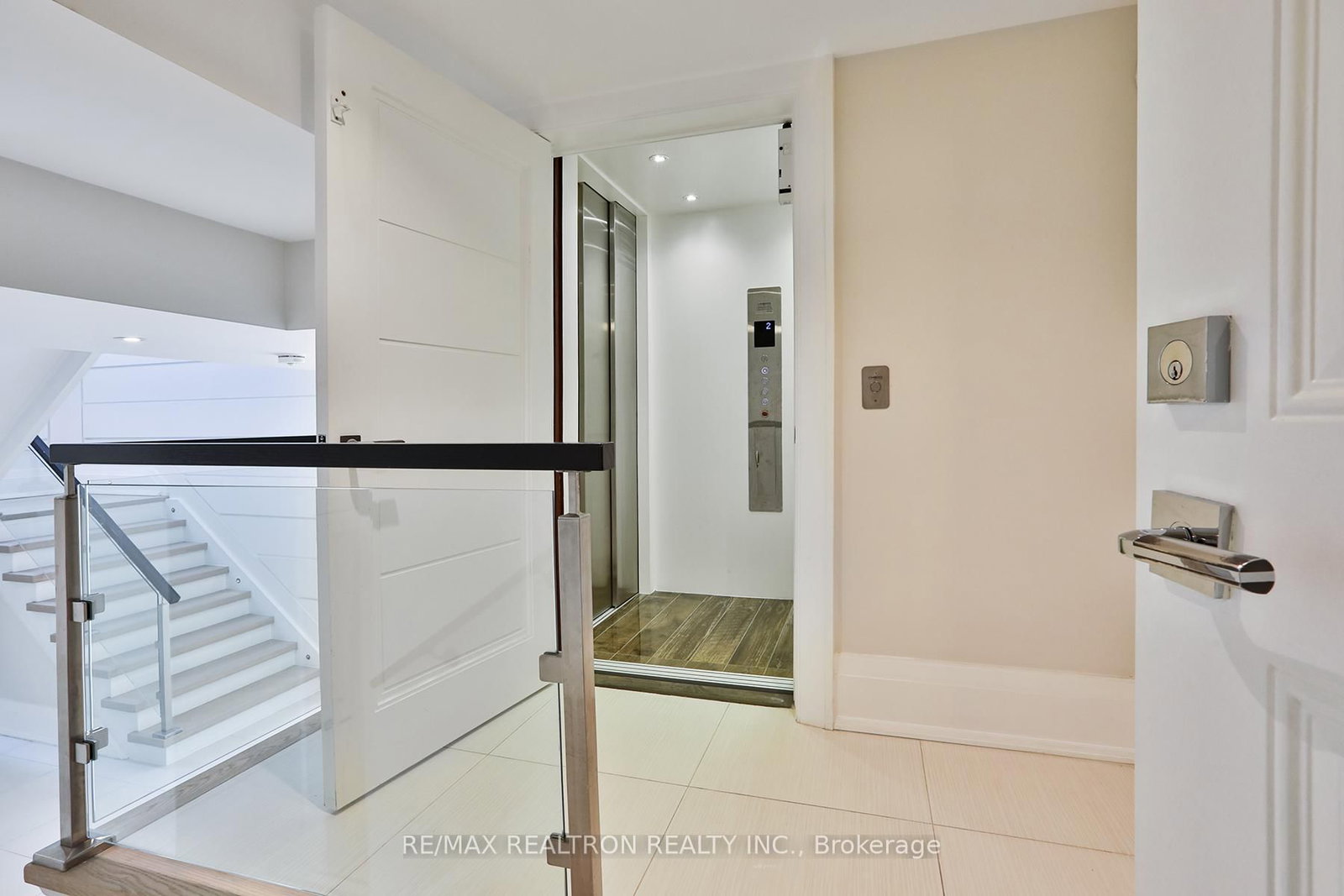 261 Patricia Avenue • Toronto, ON photo 40