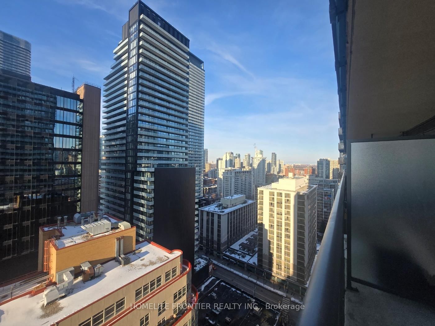 15 Grenville Street • #2106 • Toronto, ON photo 16